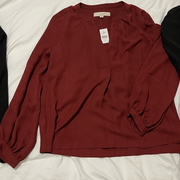 NWT LOFT Long Sleeve Workwear Tops/ Blouses sz XS/SP. Bundle of 3. - Picture 3 of 4